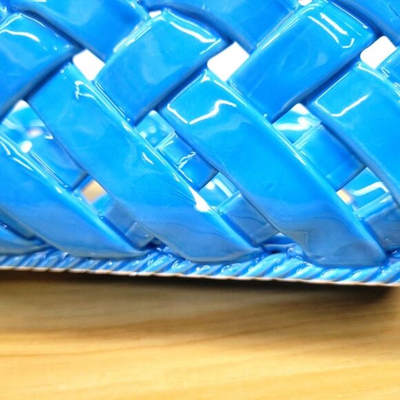Handmade Italian Ceramic Lattice Basket – PRIMO GI, Bright Blue - Picture 8 of 14